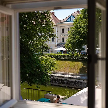 Apartment Riverside Lux Ljubljana